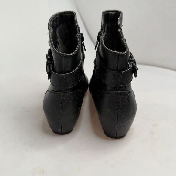 Baretraps Shera Bootie Women’s Size 8M Black Ankle Boots 1.5” Heel Comfort - Picture 3 of 16